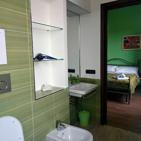 ロッタヴォ レ ディ アパート ローマ